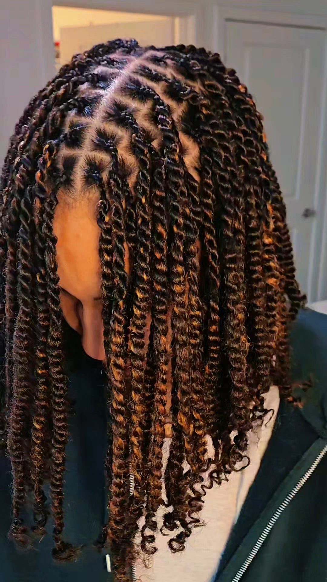 Synthetic Mini Twists